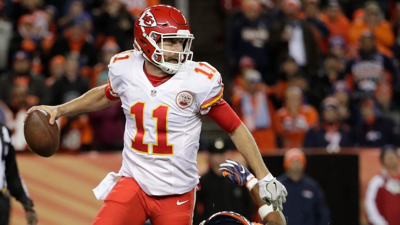 Smith shines in Chiefs' comeback win over Broncos